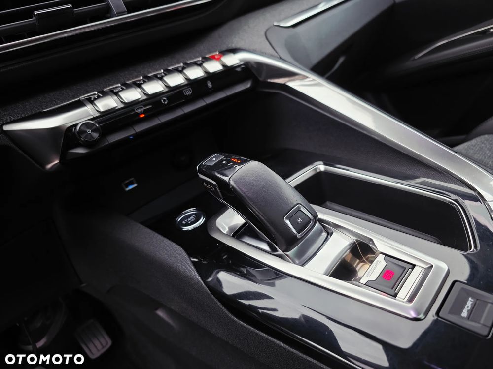 Peugeot 3008 PureTech 130 Stop & Start EAT6 Allure - 32