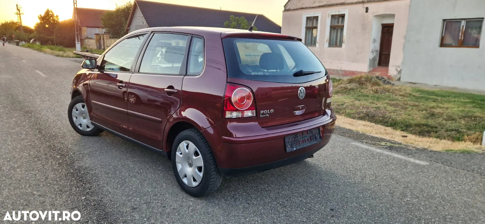 Volkswagen Polo - 4