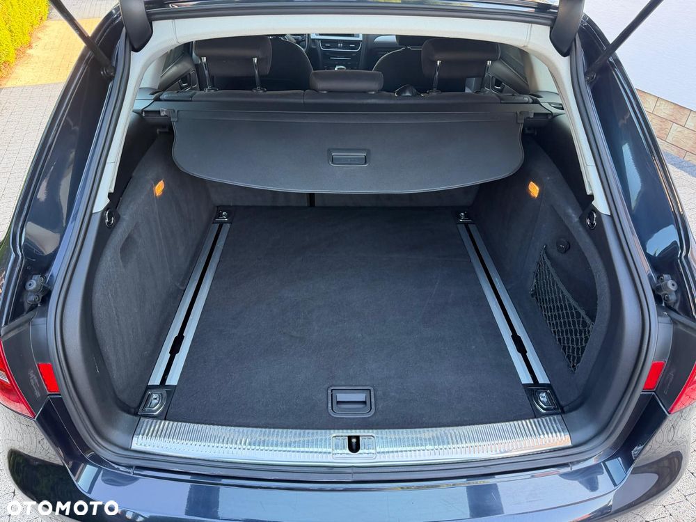 Audi A4 Avant 2.0 TDI DPF clean diesel multitronic Ambiente - 16