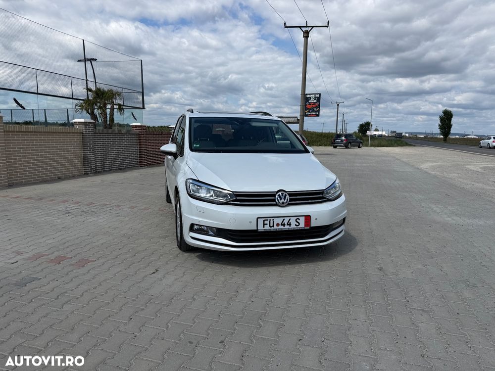 Volkswagen Touran 2.0 TDI DSG Comfortline - 6