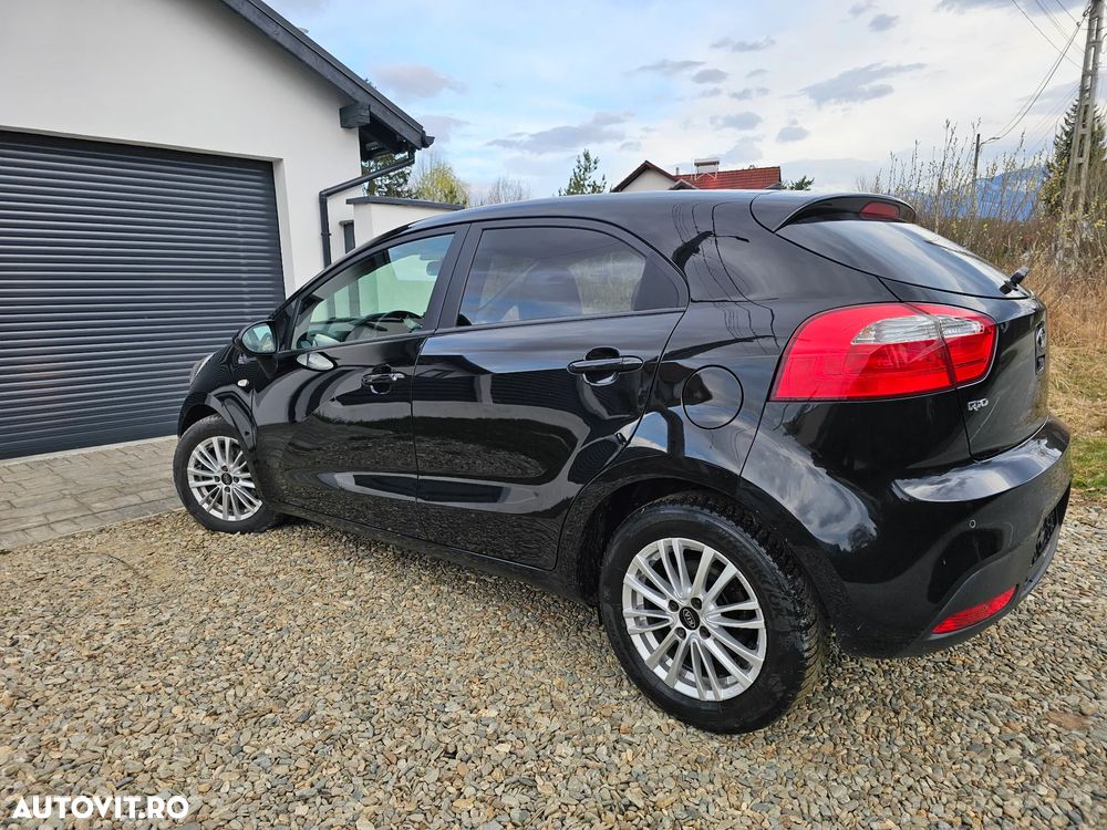 Kia Rio 1.4 GSL COMFORT - 3