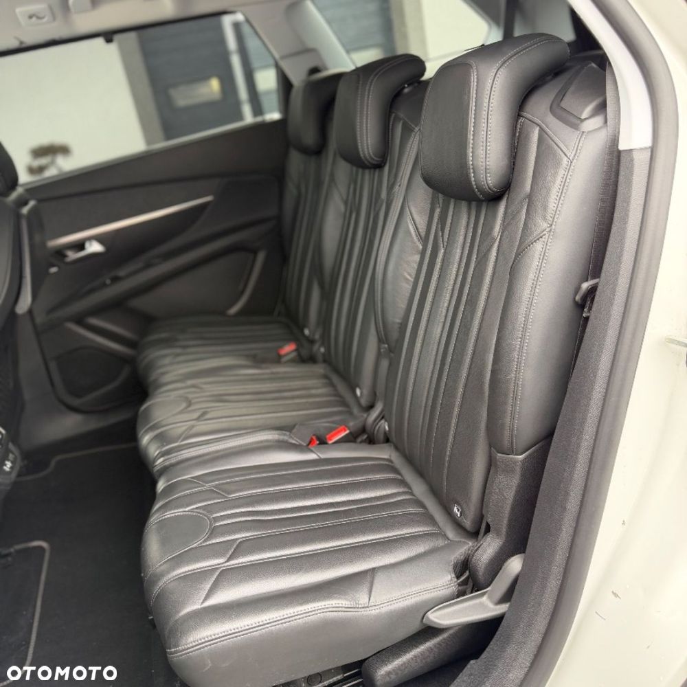 Peugeot 5008 - 22