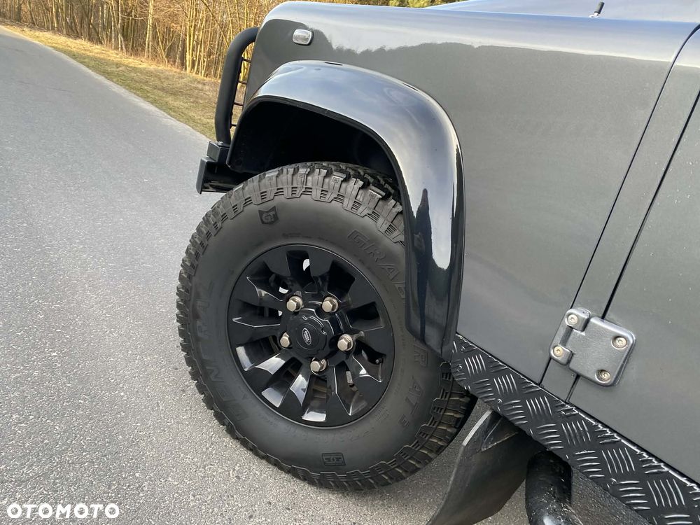 Land Rover Defender 2.2 TD4 E - 27