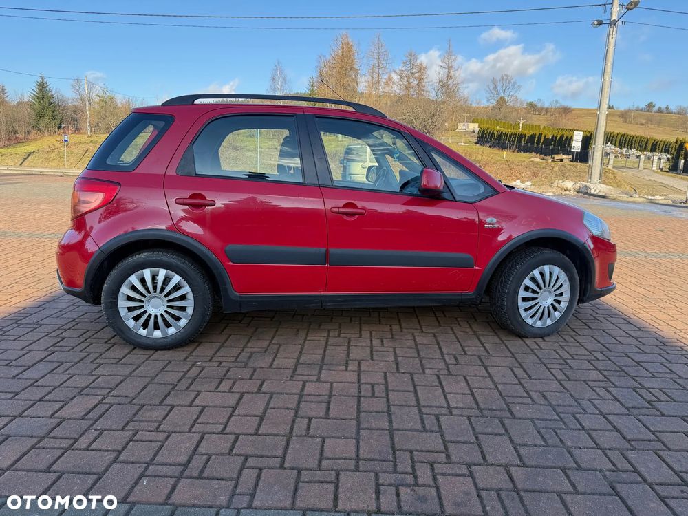 Suzuki SX4 1.9 DDiS DPF 4x4 Club - 8