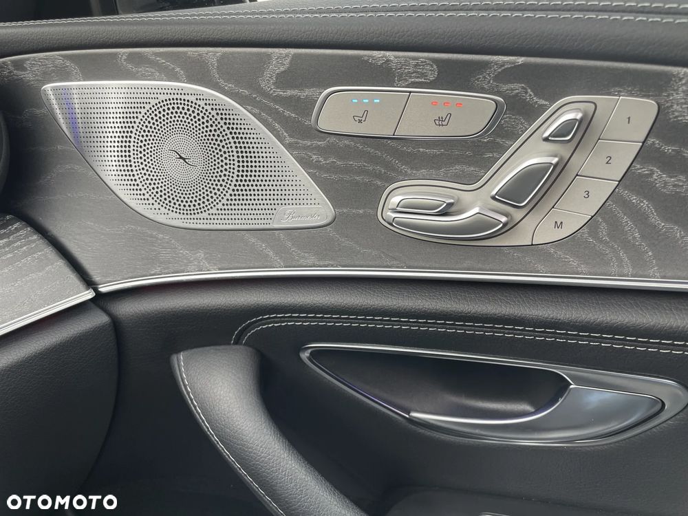 Mercedes-Benz CLS - 25
