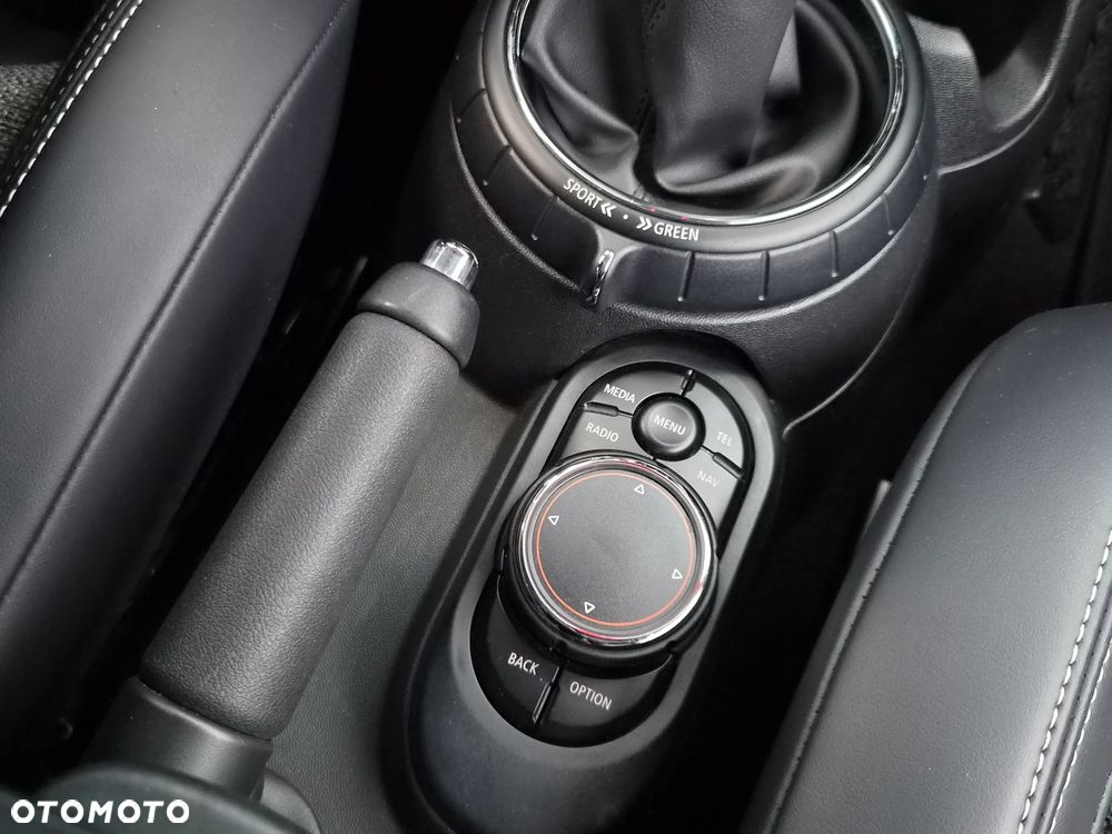 MINI Cooper Seven Chili - 27