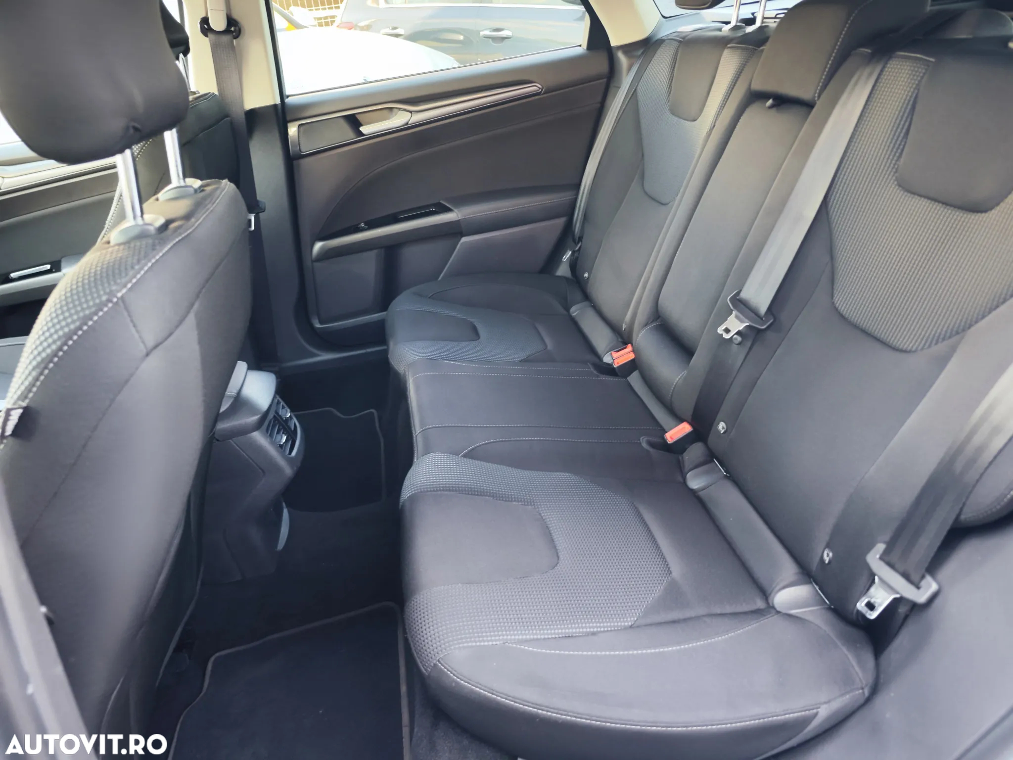 Ford Mondeo Turnier 2.0 EcoBlue Aut. Titanium - 20