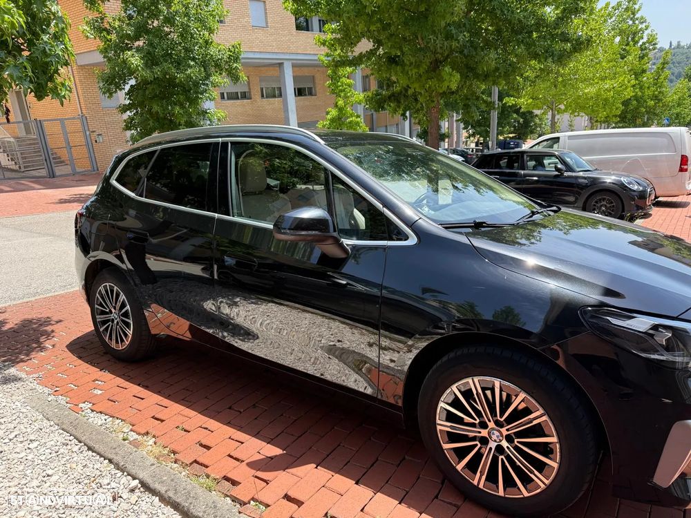 BMW 218 Active Tourer i Line Luxury Auto - 4