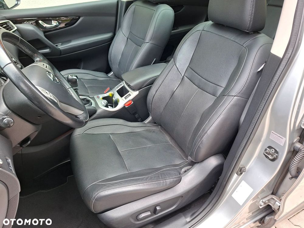 Nissan Qashqai 1.6 DIG-T Tekna+ - 22