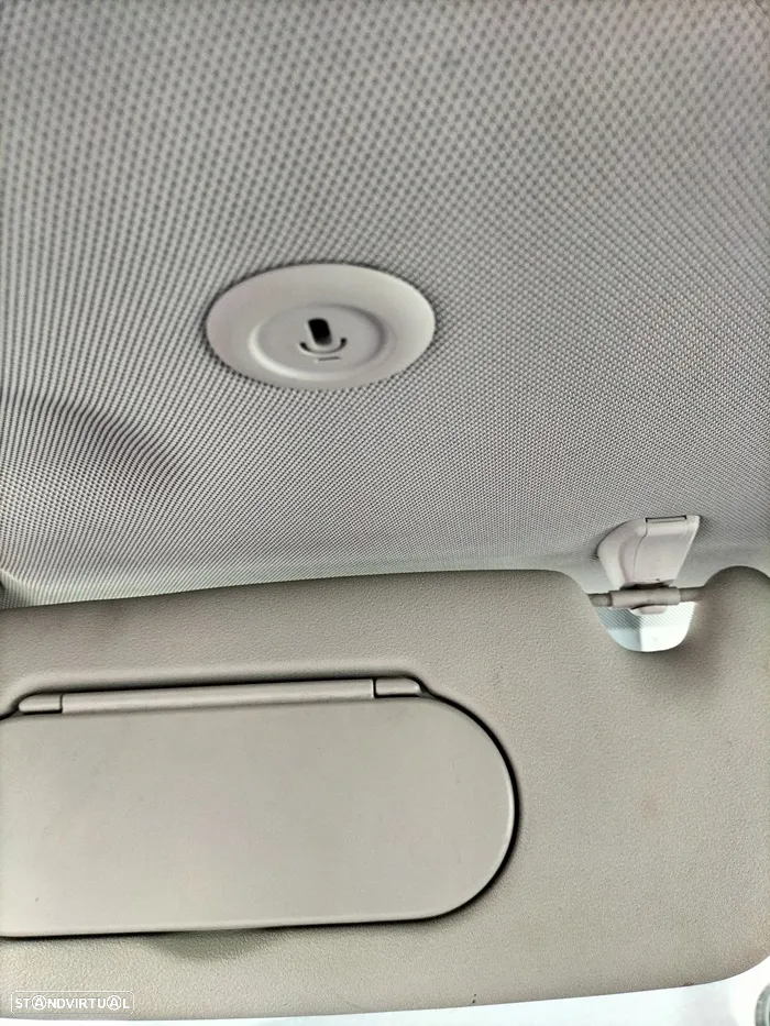 MINI 3 Portas One D - 24