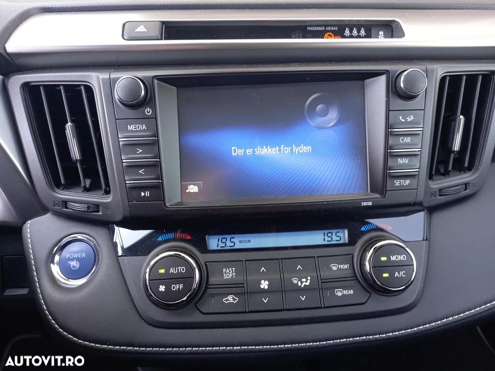 Toyota RAV4 - 18