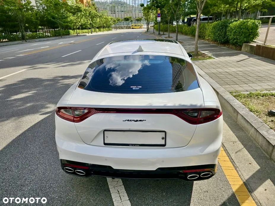 Kia Stinger 2.0 T-GDI GT Line - 9