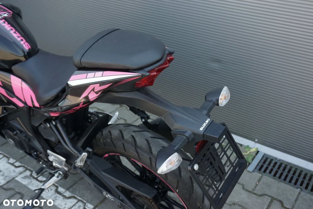 Suzuki GSX - 14