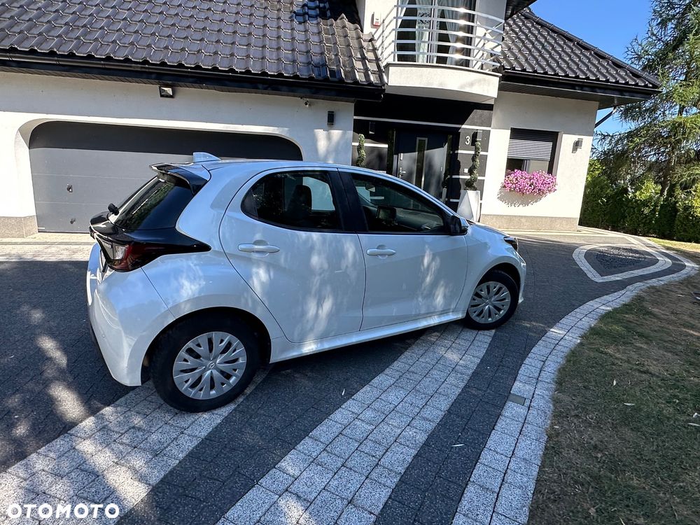 Mazda 2 Hybrid - 23