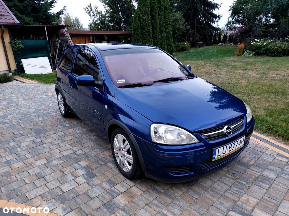 Opel Corsa 1.2 16V Essentia - 13