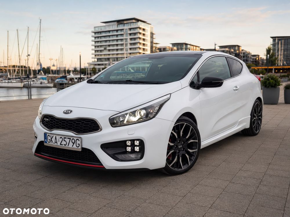 Kia Ceed 1.6 T-GDI GT L - 9