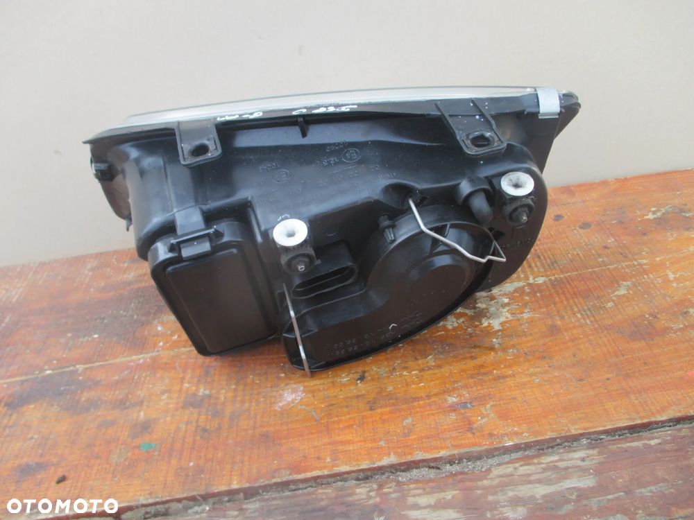 lampa prawa VW Bora TYC Europa - 3
