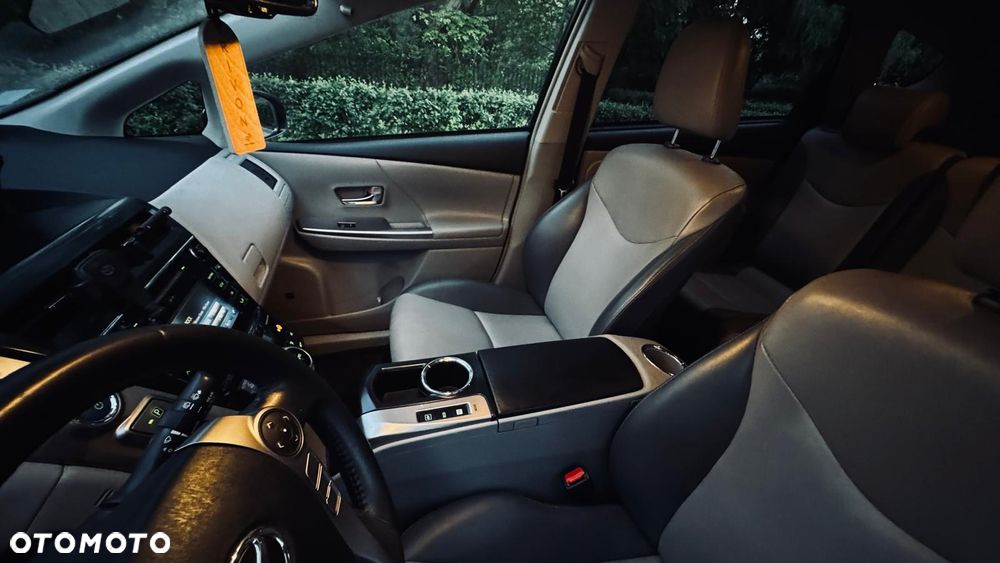 Toyota Prius+ Hybrid 135 Prestige - 8