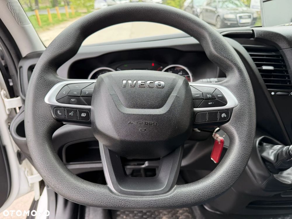 Iveco Daily 35S140, 2.3 140KM, Zadbany - 28