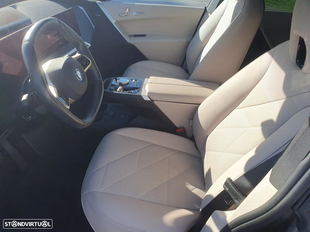 BMW iX xDrive 50 Pack Desportivo - 12