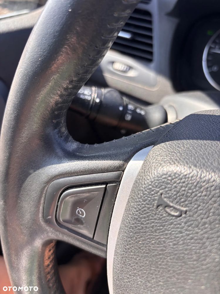 Renault Laguna 2.0 DCi Initiale - 27