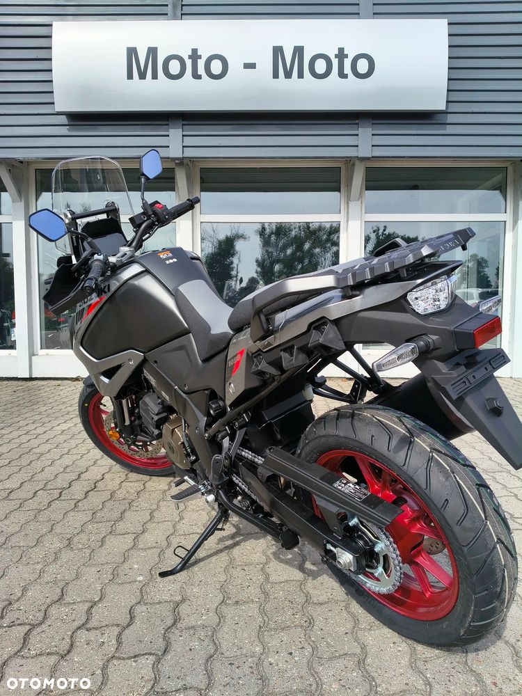 Suzuki V-STROM - 10