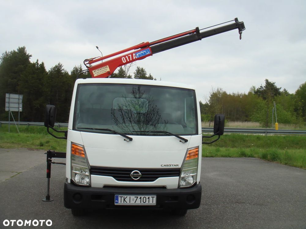 Nissan CABSTAR - 10