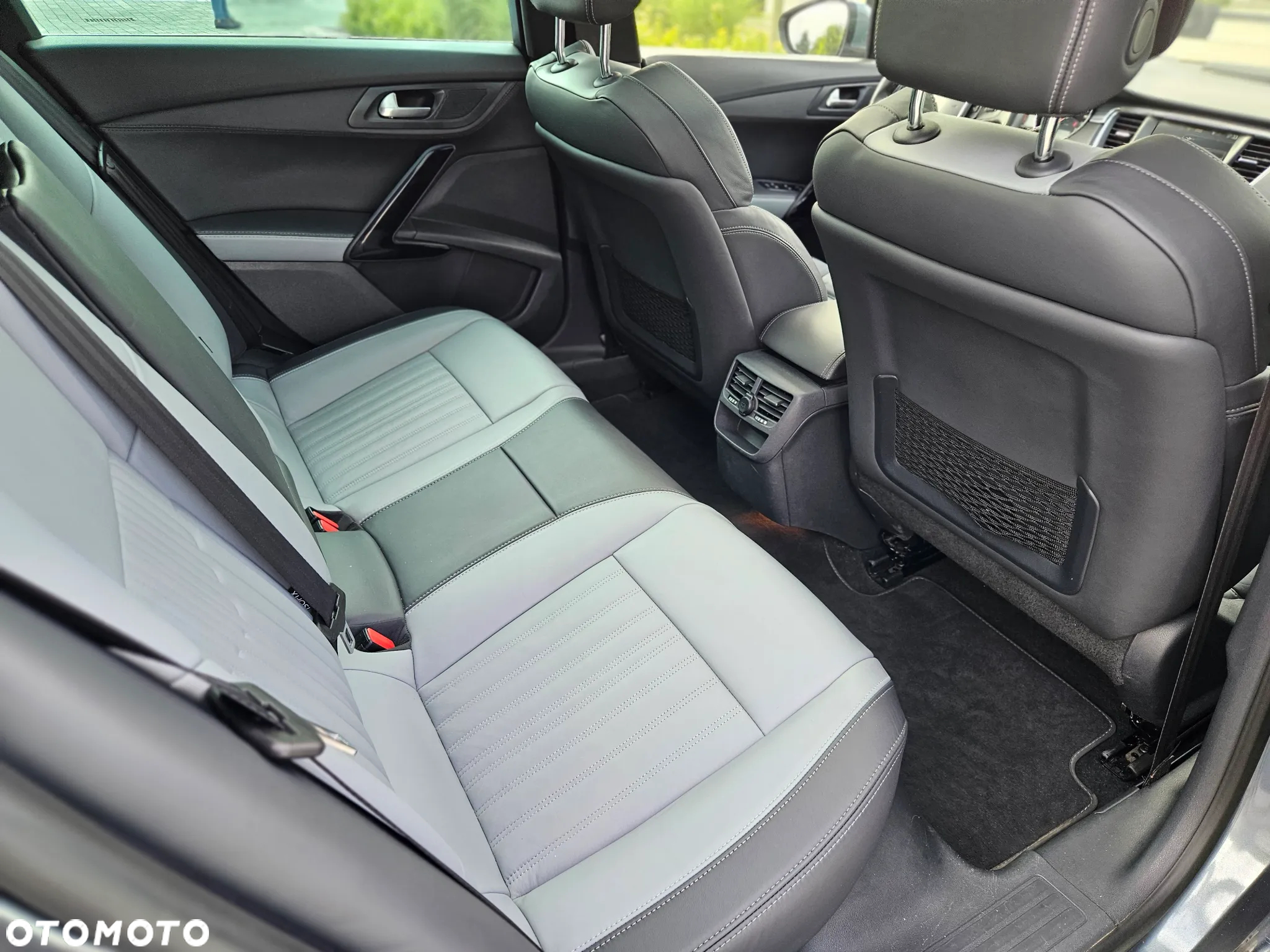 Peugeot 508 RXH Hybrid4 - 21