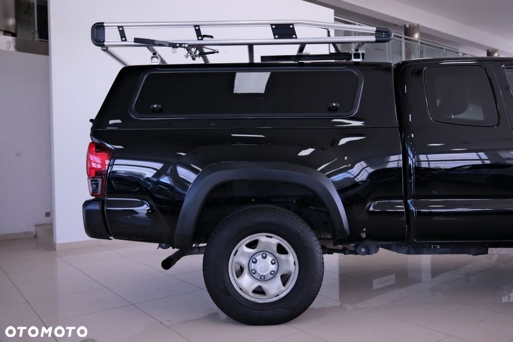Toyota Tacoma - 7