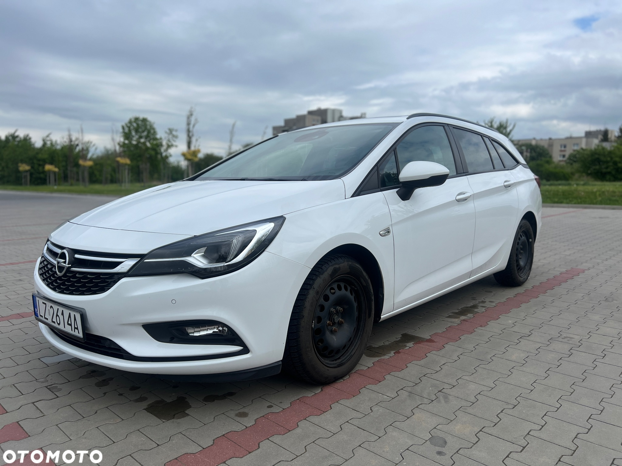 Opel Astra 1.6 D (CDTI) Start/Stop Sports Tourer Innovation - 2