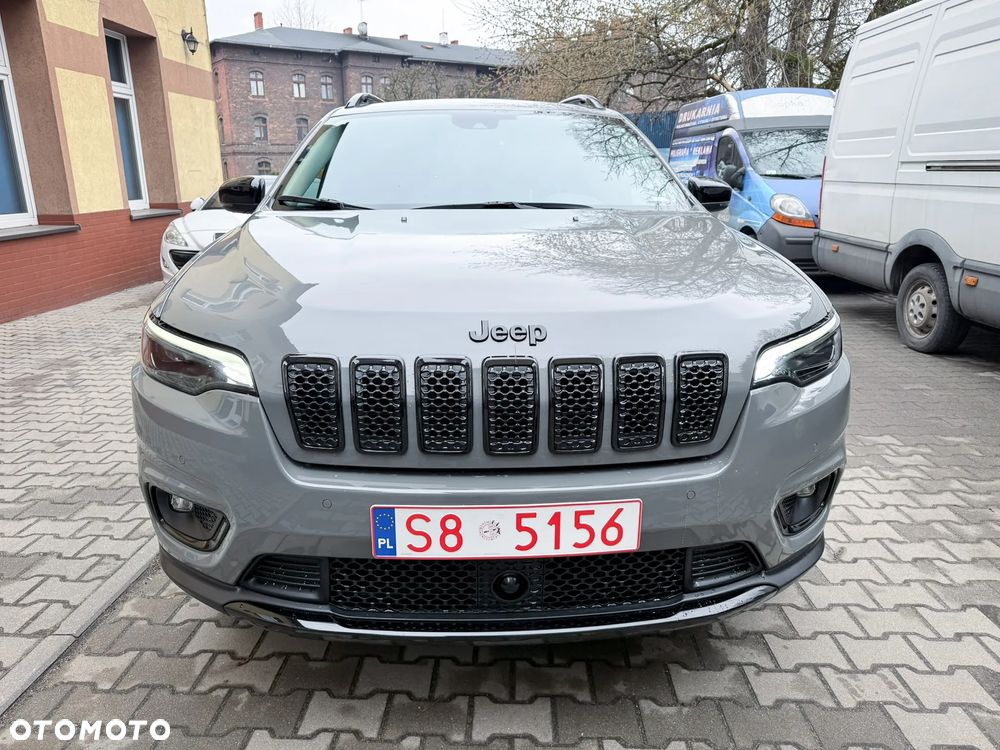 Jeep Cherokee - 14