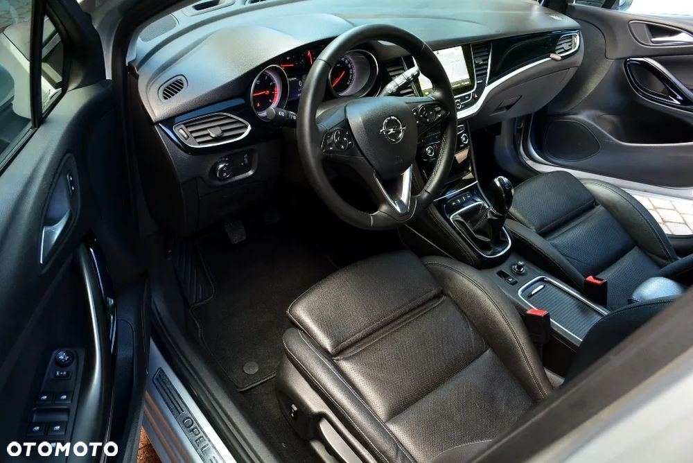 Opel Astra 1.4 T Elite - 7