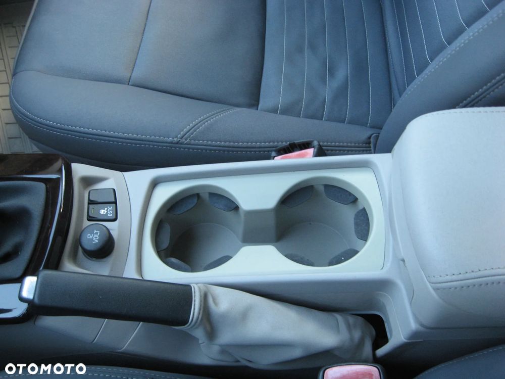 Volvo V50 - 22