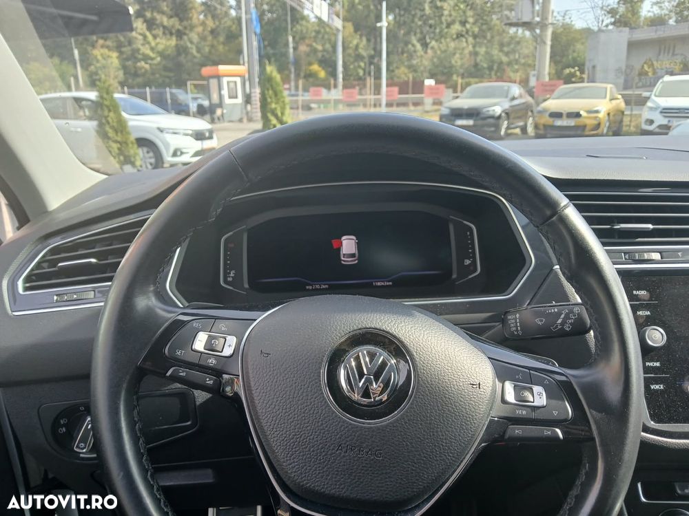 Volkswagen Tiguan - 8