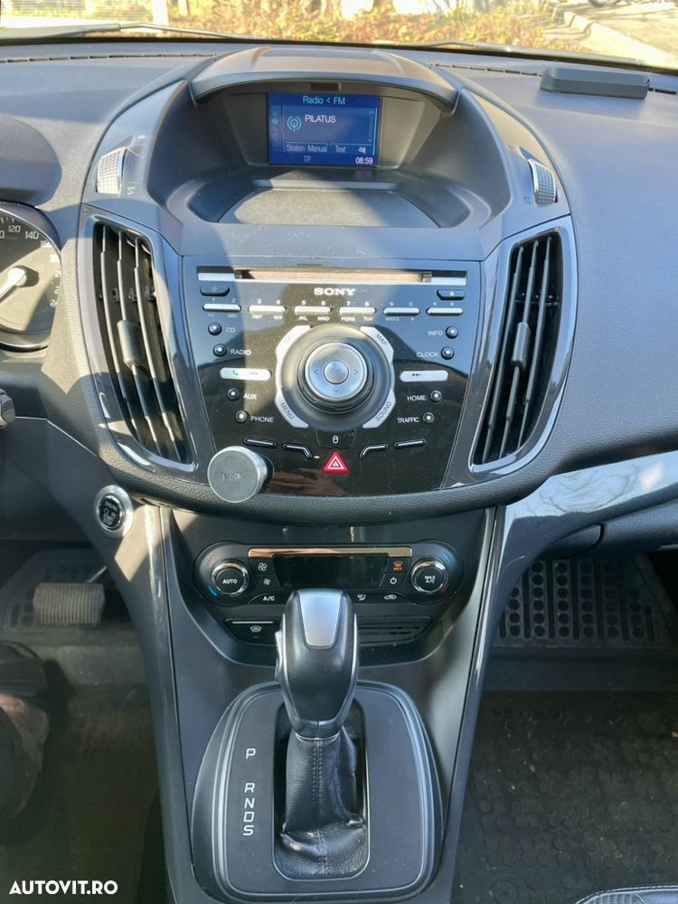 Ford Kuga 2.0 TDCi Powershift 4WD Titanium - 5