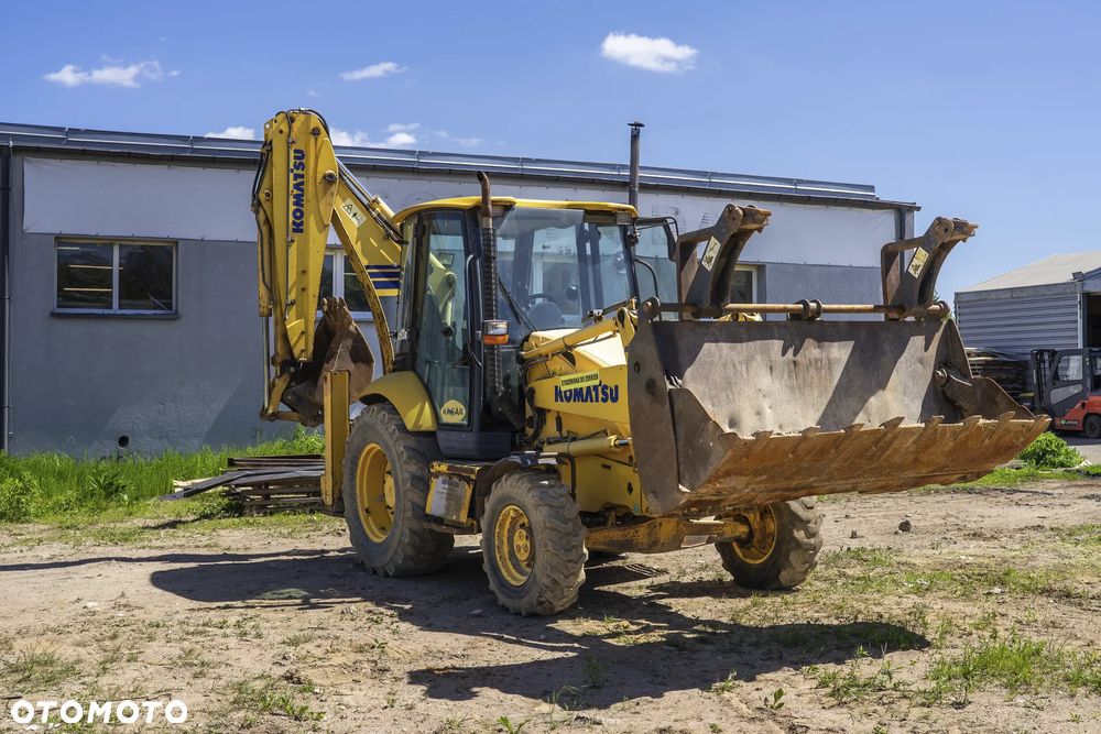 Komatsu WB93R-5 - 9