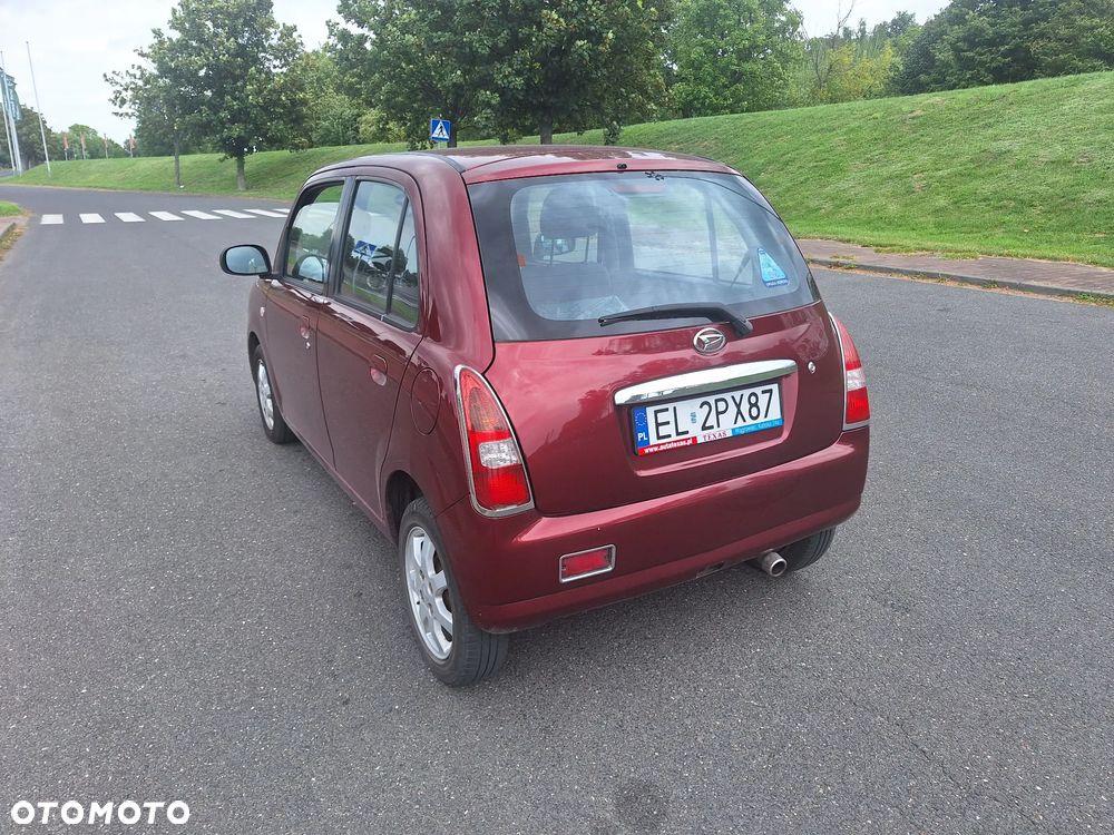 Daihatsu Trevis 1.0 - 5