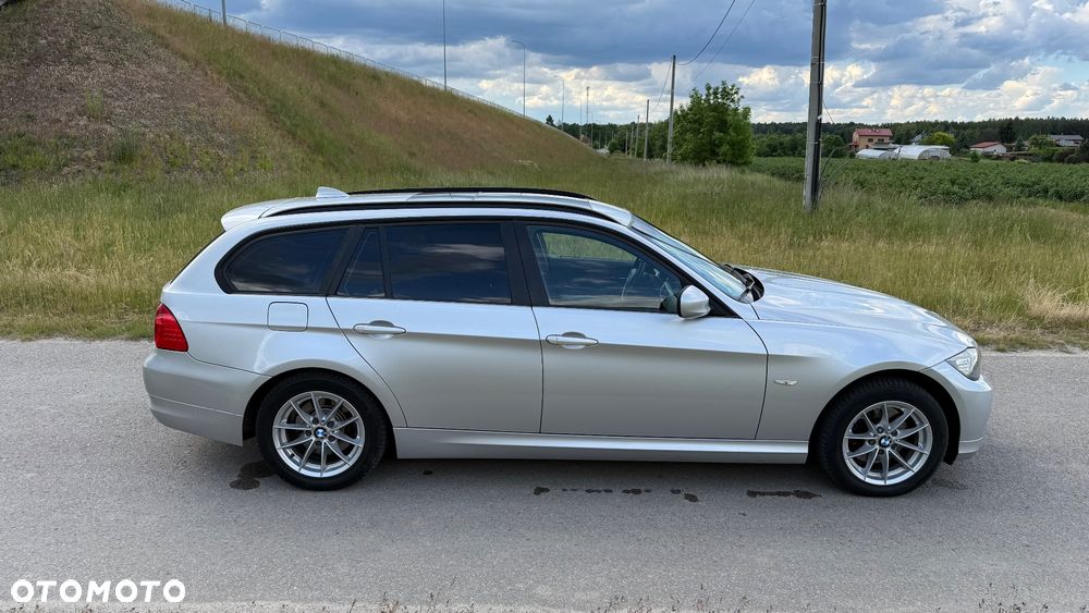 BMW Seria 3 320d DPF - 9