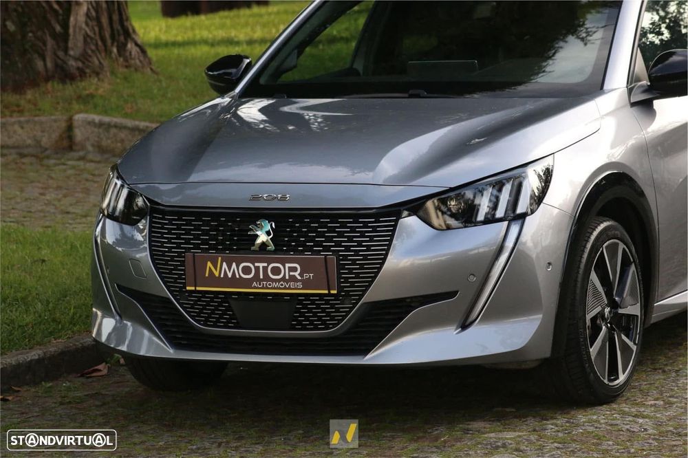 Peugeot e-208 50 kWh GT - 10