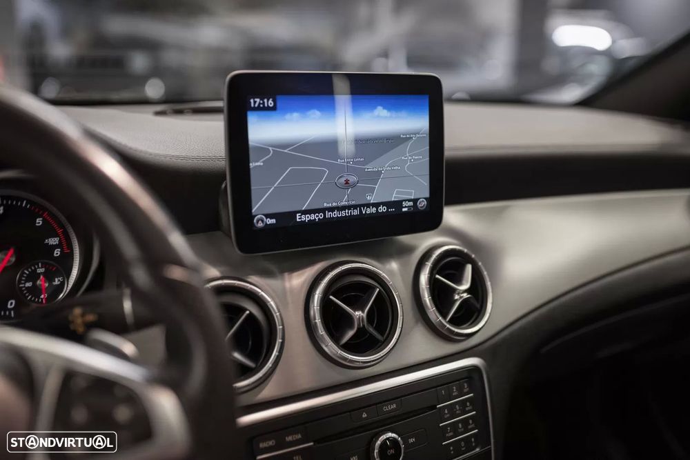 Mercedes-Benz CLA 220 d Shooting Brake AMG Line Aut. - 10