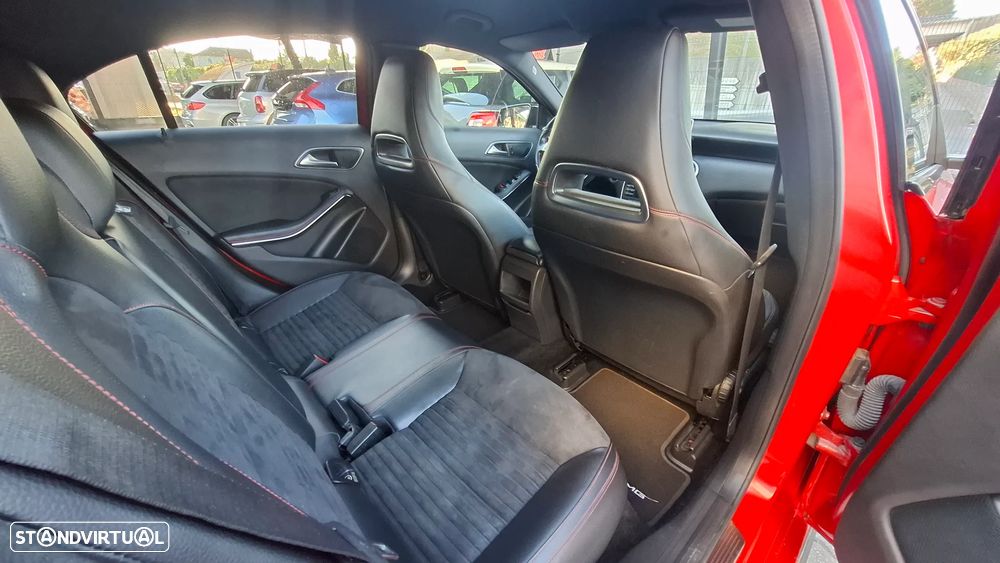 Mercedes-Benz A 180 CDI AMG Line - 35