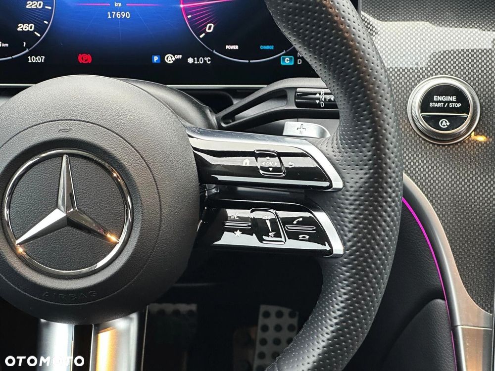 Mercedes-Benz GLC - 13