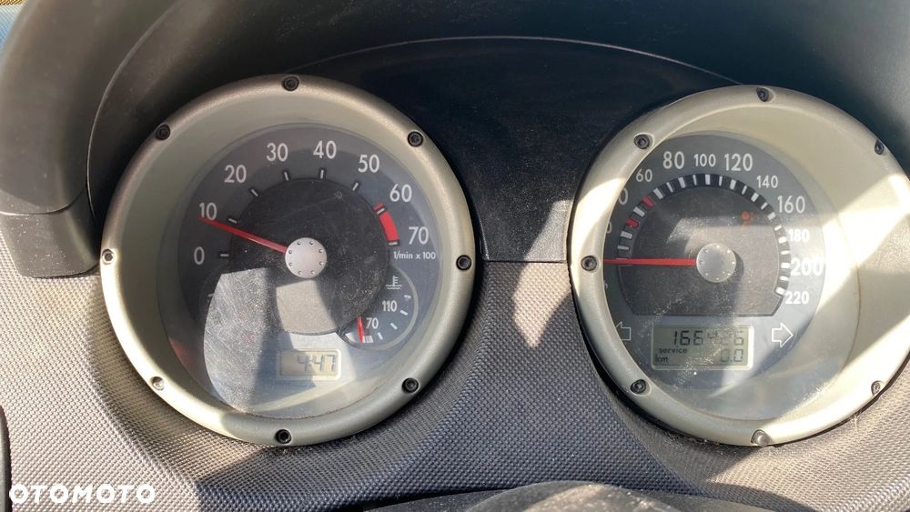 Volkswagen Polo 1.0 Highline - 6