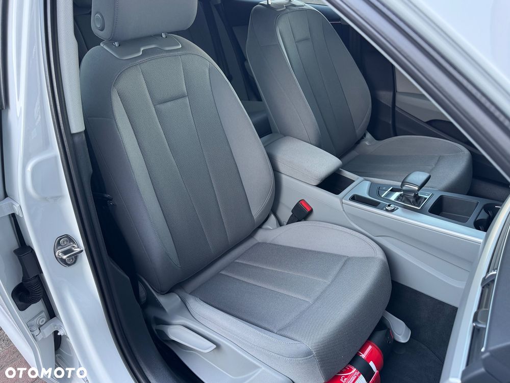 Audi A4 Avant 40 TDI mHEV S tronic - 12