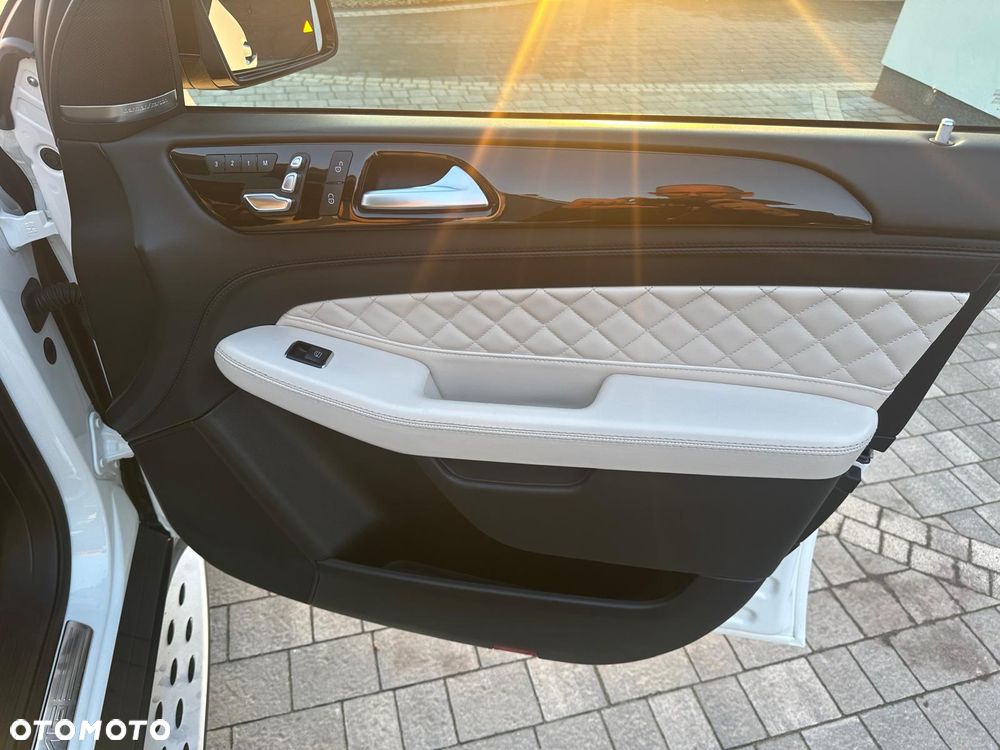 Mercedes-Benz GLE AMG 43 4-Matic - 22