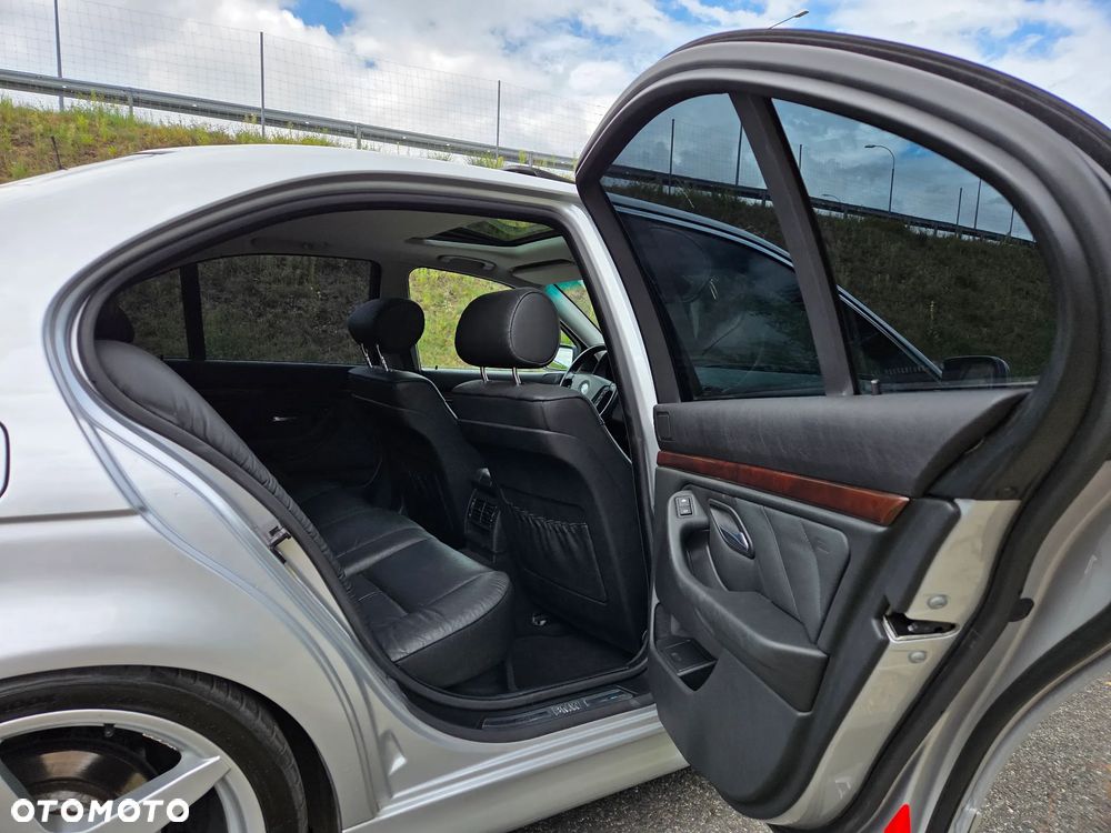 BMW Seria 5 - 24
