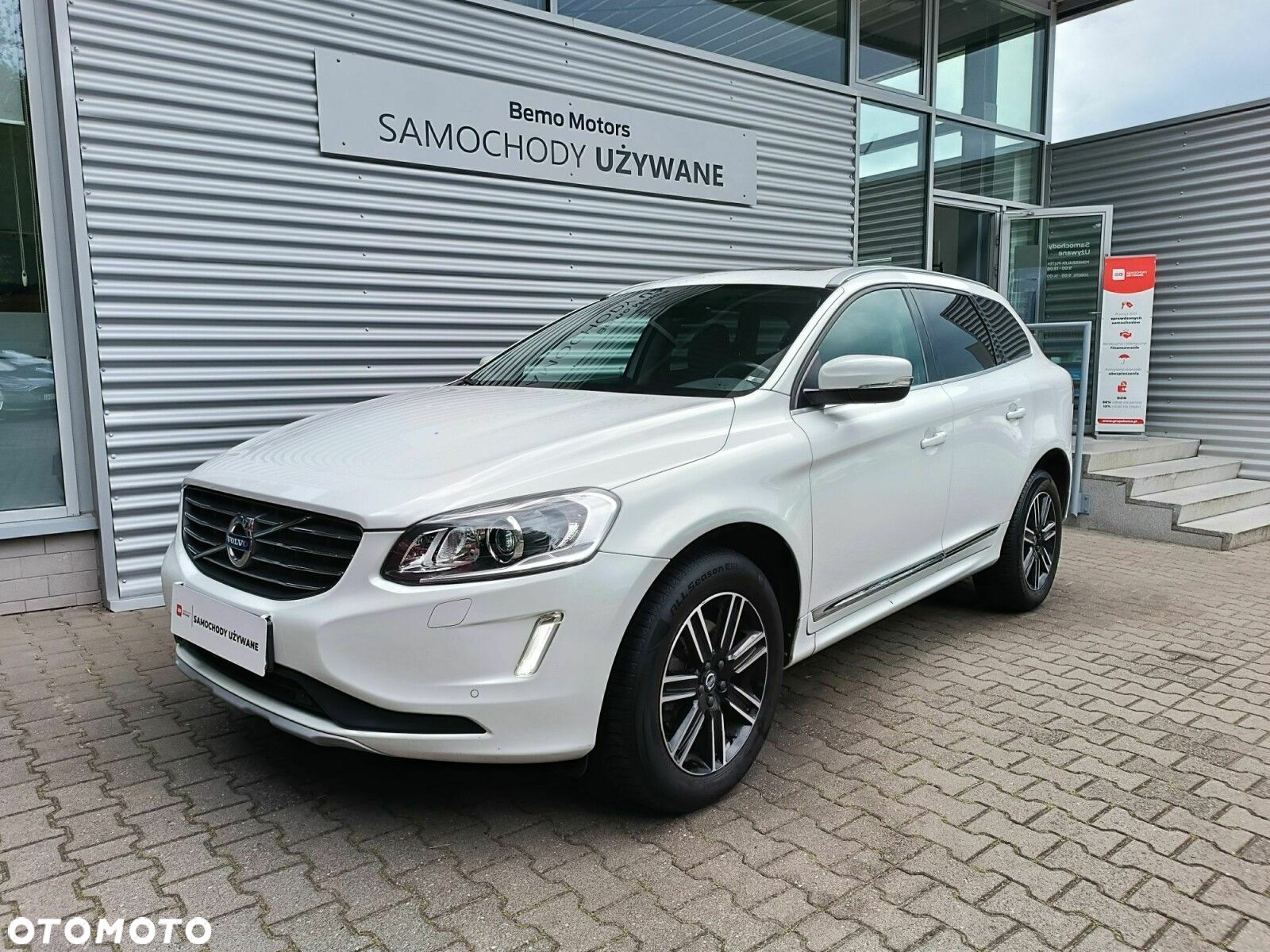 Volvo XC 60 T5 AWD Drive-E Momentum - 3