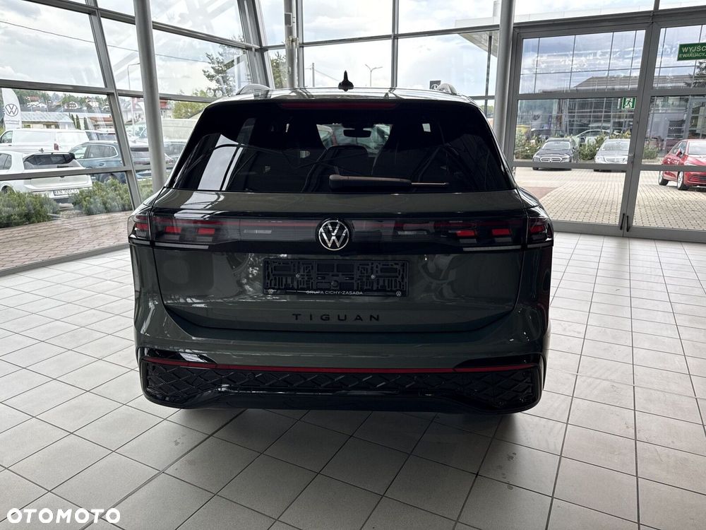 Volkswagen Tiguan 2.0 TDI 4Mot R-Line Plus DSG - 12