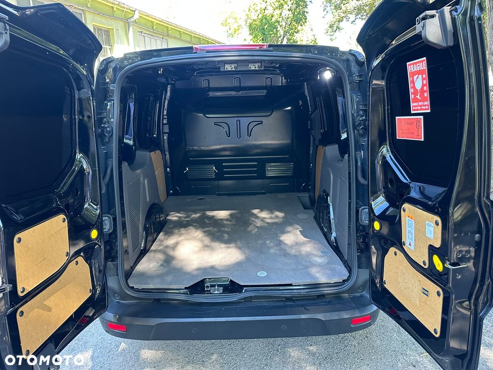 Ford Transit Connect - 8