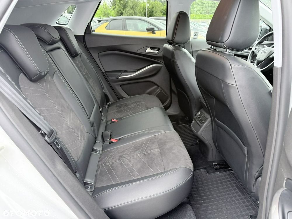 Opel Grandland 1.5 D Automatik Business Edition - 13